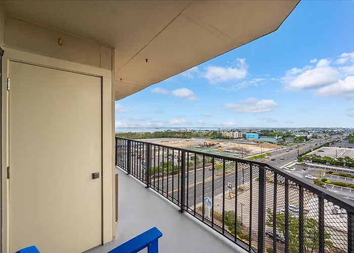 Holiday home 2 Bedroom Ocean View With Outdoor Pool! Ocean City