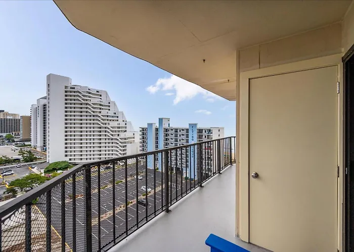 2 Bedroom Ocean View With Outdoor Pool! *