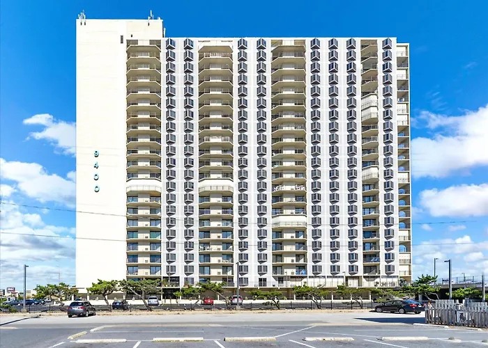 2 Bedroom Ocean View With Outdoor Pool! *